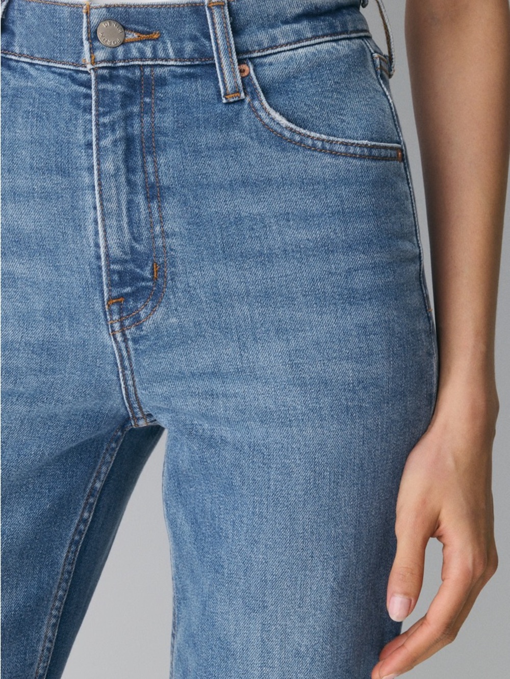 Aritzia Denim Forum Light Blue High-Rise Jeans - Picture 12 of 14
